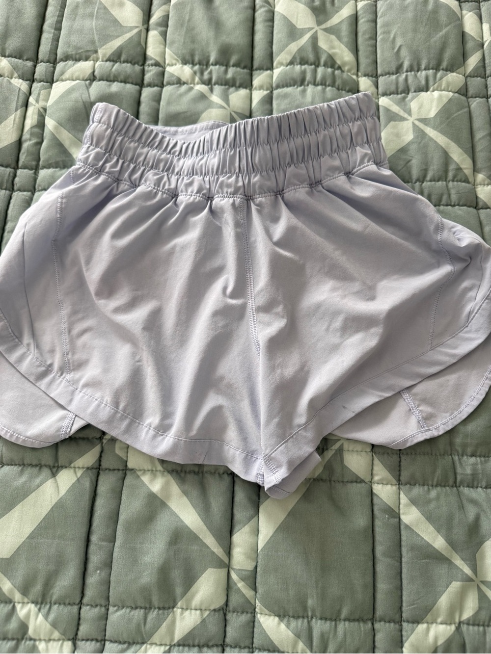 Lululemon Hotty Hot shorts Sz 4 Light Blue - Picture 4 of 6